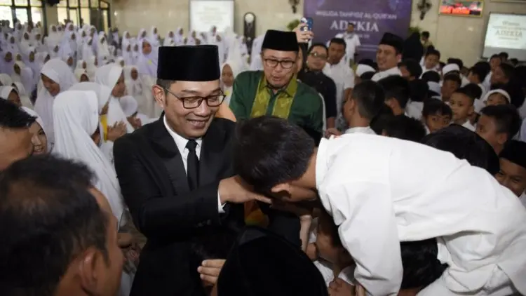 Gubernur Jabar Hadiri Wisuda 937 Hafiz Cilik di Sukabumi
