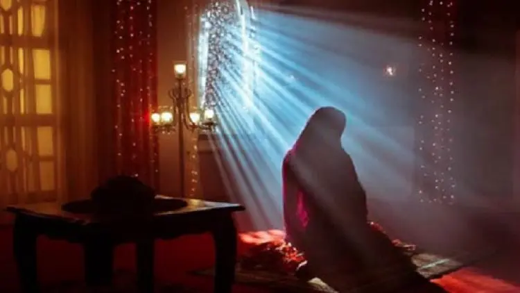 Batalkah Salat Jika Perempuan Kentut dari Depan?