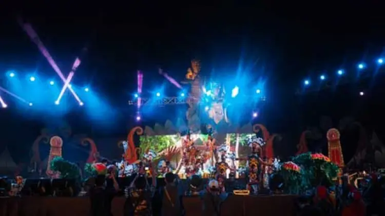 Syair Keindahan Bali, Buka Pesona Nusa Dua Fiesta