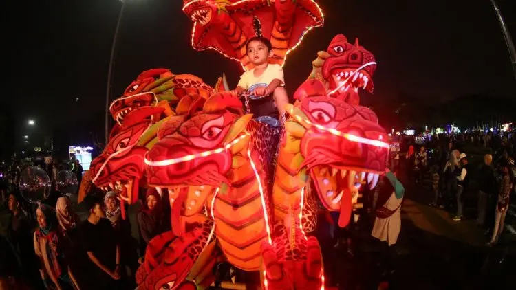 Glow Art Festival Tutup Perayaan HUT ke-209 Kota Bandung