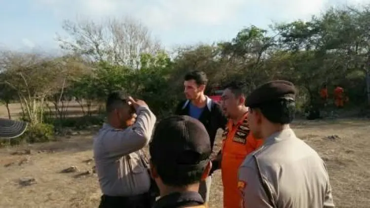 Seorang Warga Asing Terjatuh Dari Tebing Tanjung Mebulu