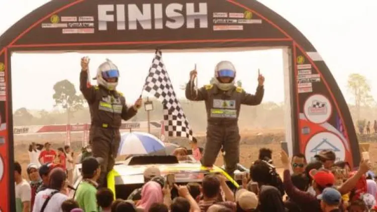 Tb. Adhy-Popeye Raih Juara Nasional Speed Offroad