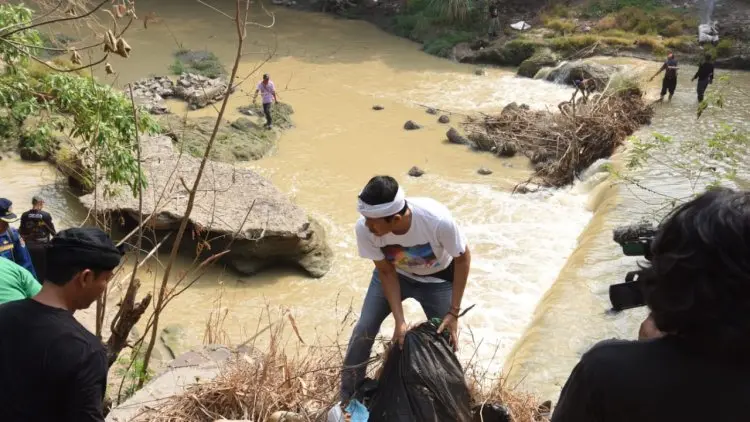 Puluhan Ribu Warga Serbu DAS Cilamaya