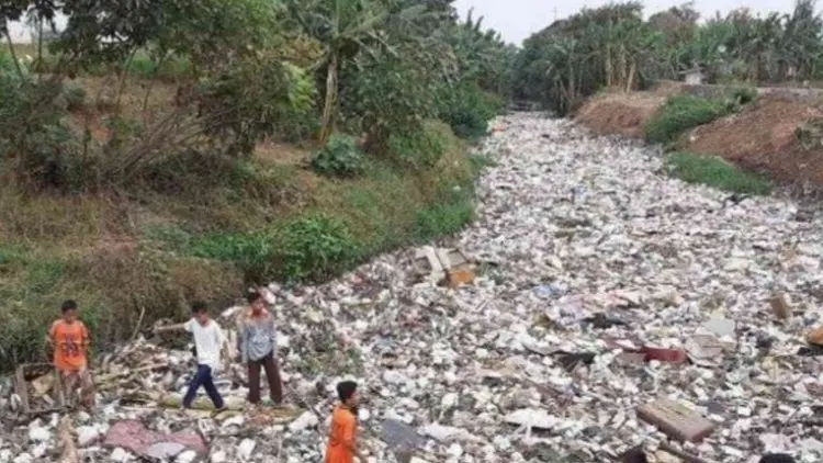 Sampah Sungai Menumpuk, DPRD Bekasi Dorong Pembelian Water Master
