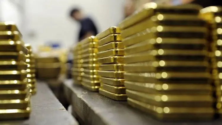 Inilah Pemicu Harga Emas Berjangka Turun 1% Lebih
