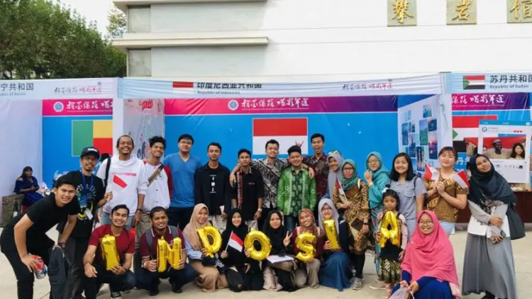 Pelajar Indonesia Meriahkan Festival Kebudayaan Internasional di Wuhan