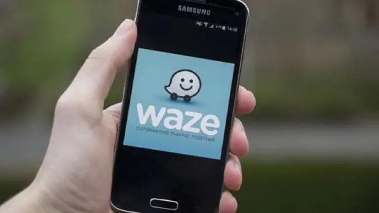 Waze Hadirkan Fitur Tarif Jalan Tol di Indonesia