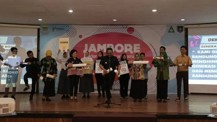 Pelajar Kota Bandung Deklarasikan Generasi Sehat Tanpa Asap Rokok