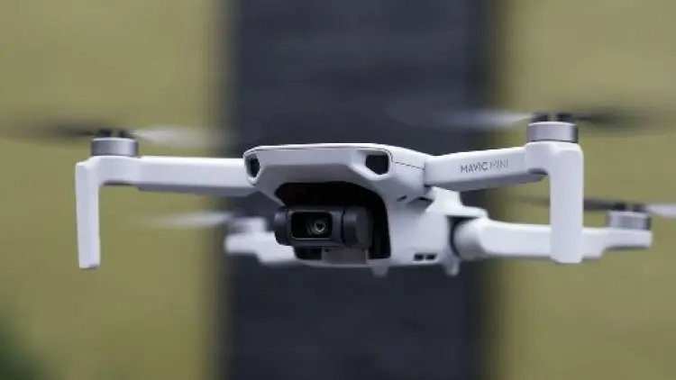DJI Luncurkan Drone Mungil Mavic Mini