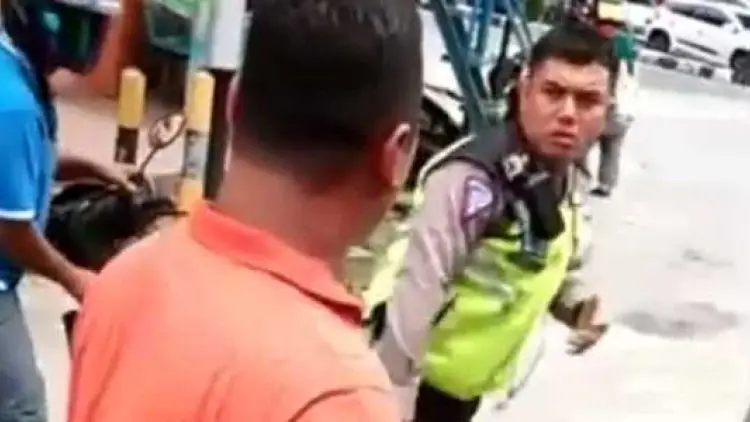 Polisi Pemukul Sopir Ambulance Dinonaktifkan