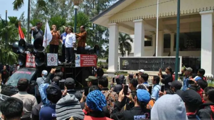 Buruh Bekasi Ingin UMK 2020 Jadi Rp4,9 Juta