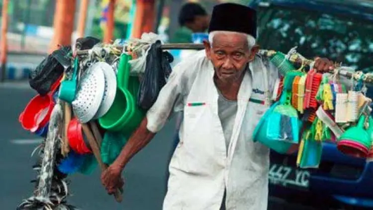 Siapakah yang Membeli Dagangan Kita?