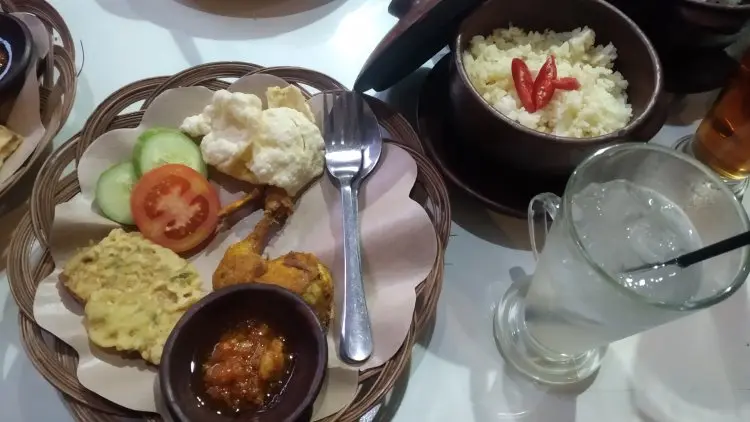 Doyan Kulineran di Bogor? Cobain Nasi Kendil Ini