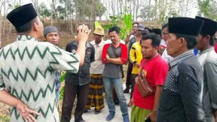 Sidak Komisi I DPRD Sampang Dihadang Warga
