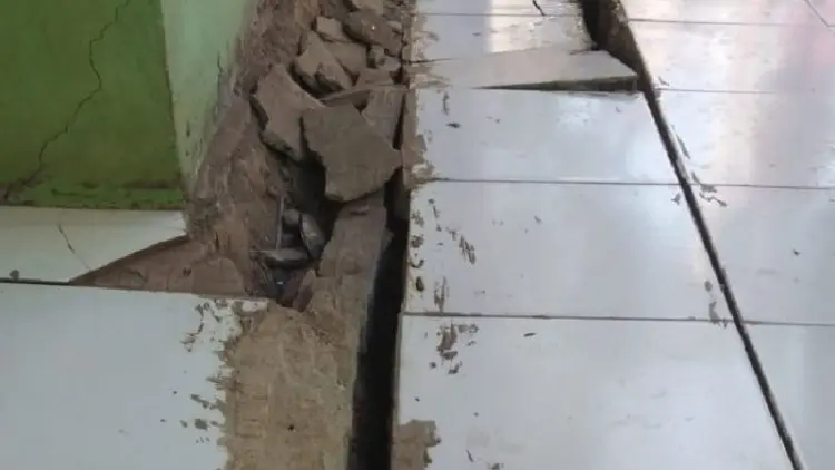 Pergeseran tanah di Cibadak Sukabumi, Belasan Rumah Rusak