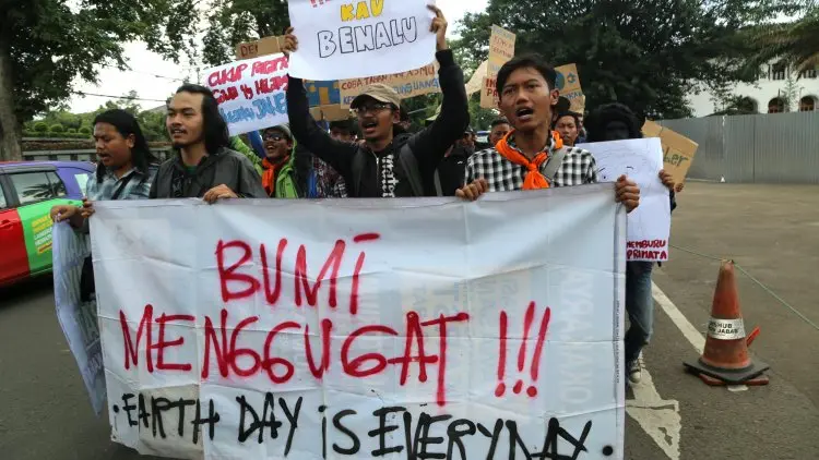 Foto: Aksi Selamatkan Hutan