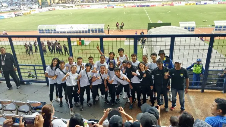 Nyetadion, Penggawa Persib Putri 'Merinding'