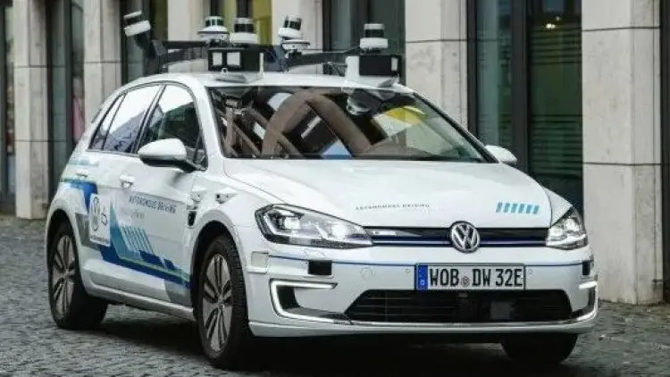 VW Ambisi Hadirkan Mobil Otonom Penuh pada 2025