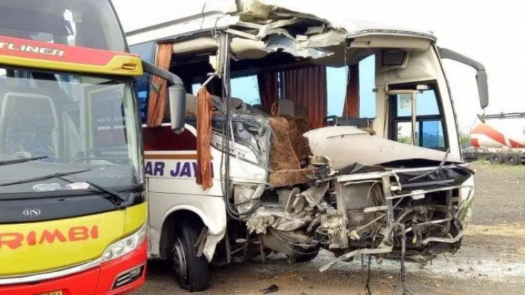 Dishub Jabar: Dua Bus Terlibat Kecelakaan Tol Cipali Layak Jalan