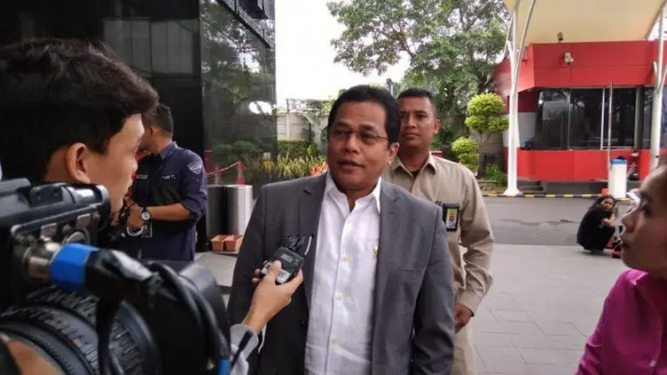 KPK Panggil Sekjen DPR Saksi Kasus Impor Bawang Putih