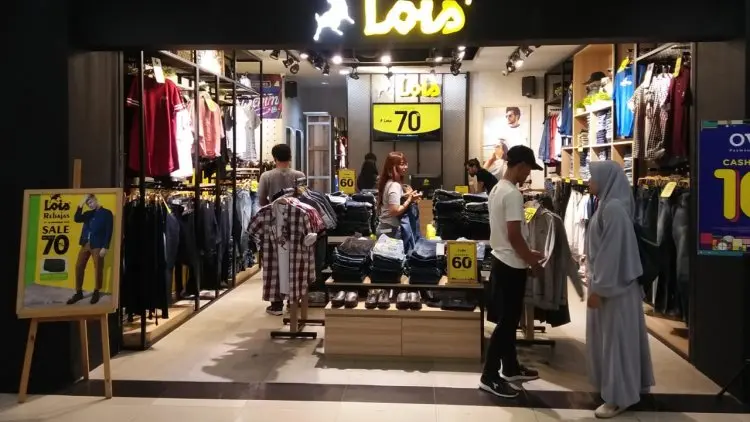 Akhir Tahun, Brand Lois Jeans Gelar Promo Cuci Gudang