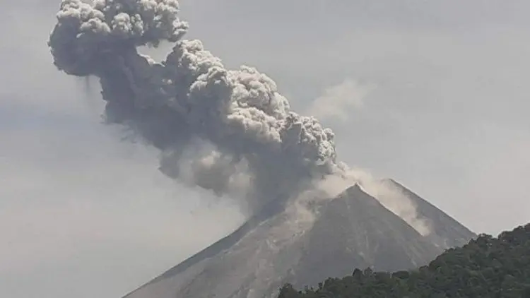 Merapi Erupsi, Sejumlah Truk Tambang Panik