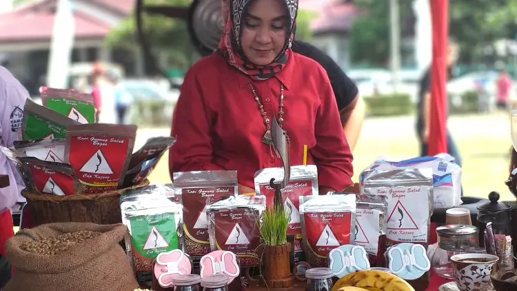 Lama Tak Terdengar, Mantan Wabup Bogor Jualan Kopi Gunung Salak
