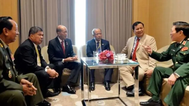 Prabowo Perkenalkan Pindad di ADMM Bangkok