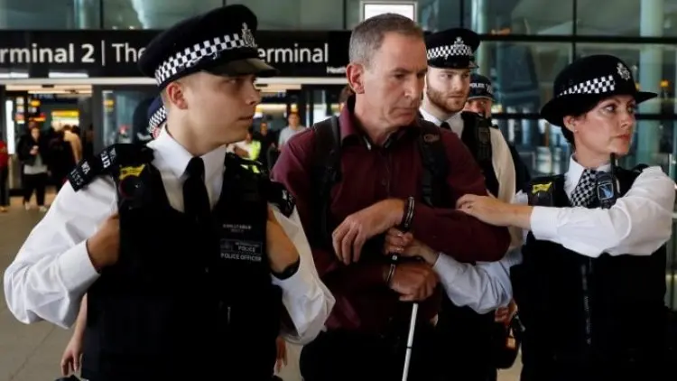Pria yang Ditangkap Di Bandara Heathrow Didakwa Terorisme