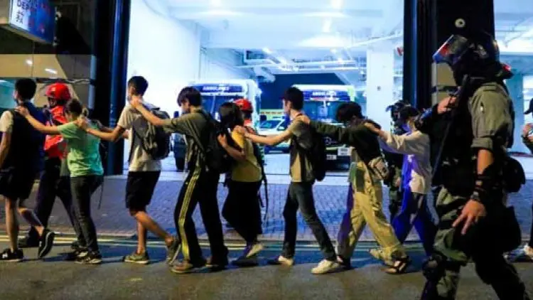 100 Pedemo Bersembunyi di Universitas Hong Kong