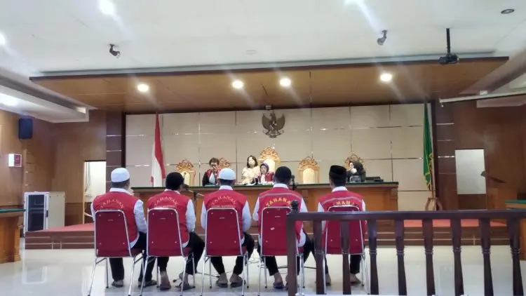 Gelapkan Onderdil Pesawat, 5 Karyawan PT DI Dituntut 1 hingga 3 Tahun