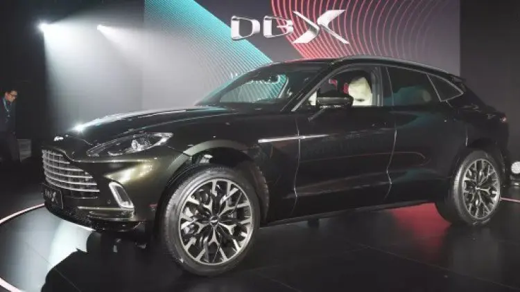 Aston Martin Rilis SUV Pertama, untuk Kaum Hawa