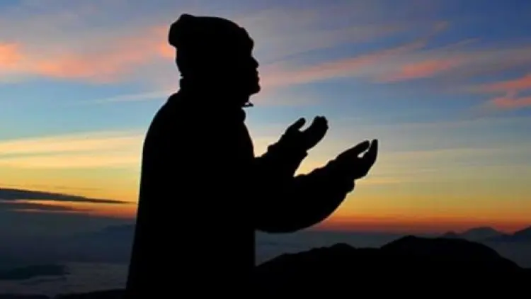 Salahkah Jika Muslim Amini Doa Orang Kafir?