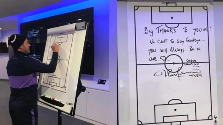 Salam Perpisahan Pochettino di Papan Tulis