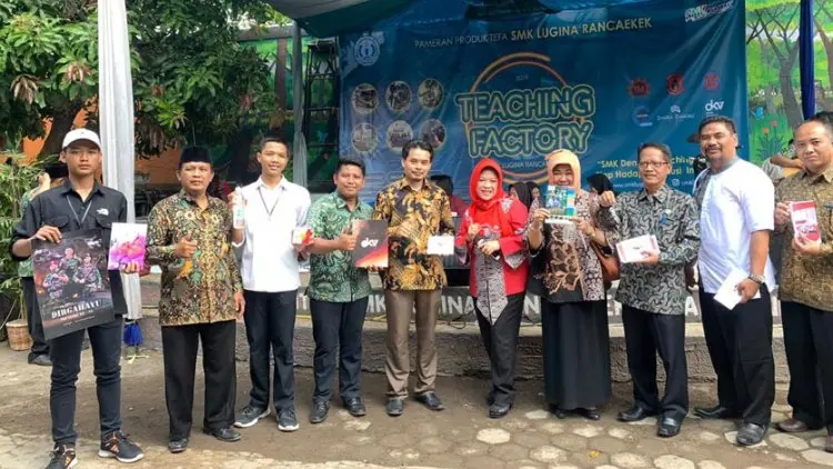 SMK Lugina Rancaekek Pamerkan Produk di Teaching Factory