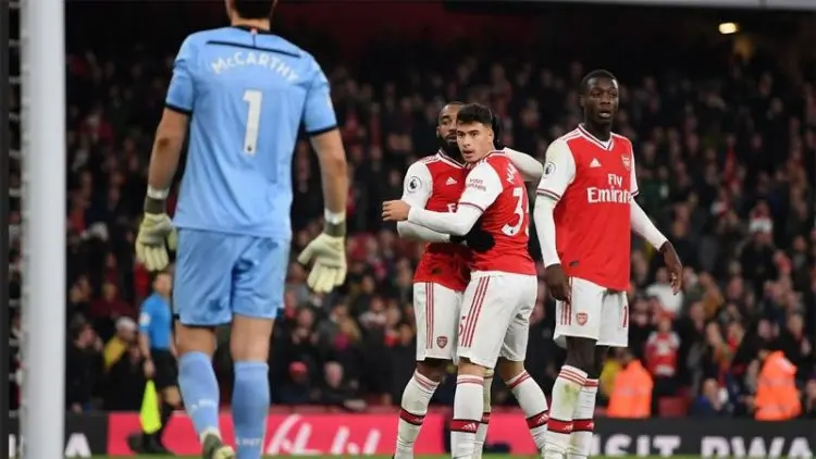 Untung Ada Lacazette, Arsenal