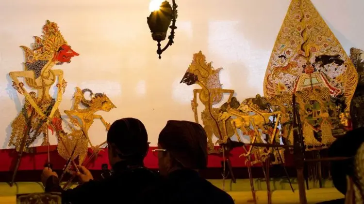 Menpora Harapkan Pemuda Era Milenial Lebih Mengenali Wayang Kulit