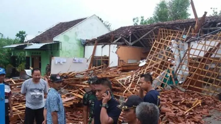 1 Orang Meninggal Tertimpa Runtuhan Rumah