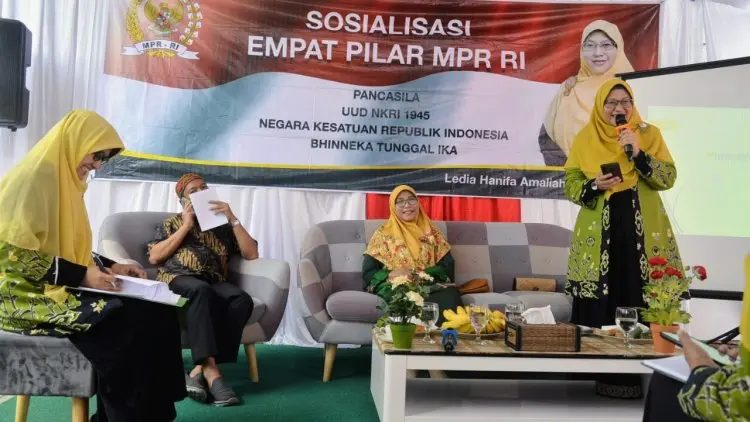 Wawasan Kebangsaan Menjaga Keseimbangan Hidup di Era Industri 4.0