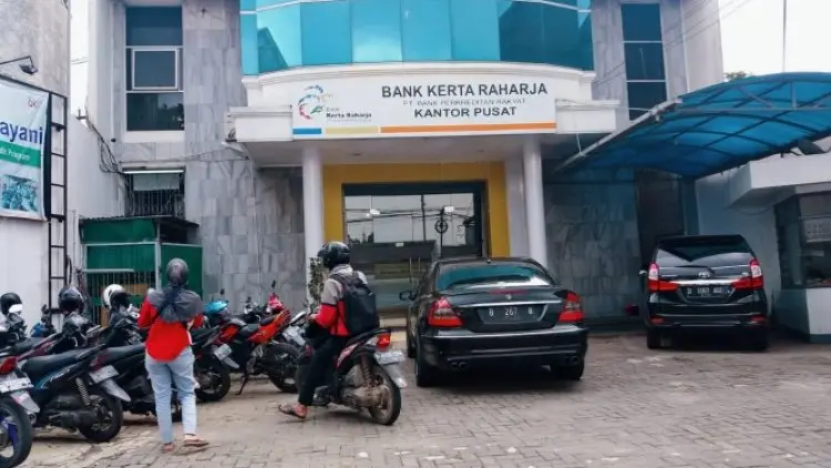 Petugas BPR Kerta Raharja Tak Kunjung Datang, Guru Jadi Petugas Antar Tabungan