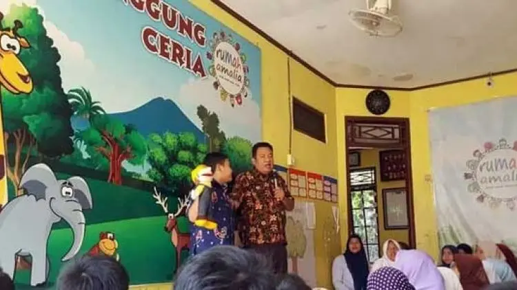 Dongeng jadi Alat Terapi Kecanduan Gawai