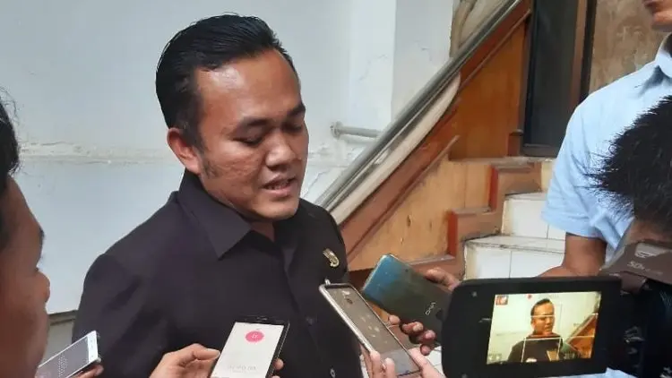 DPRD Kab Cirebon Segera Terbitkan Perda Mutasi dan Rotasi