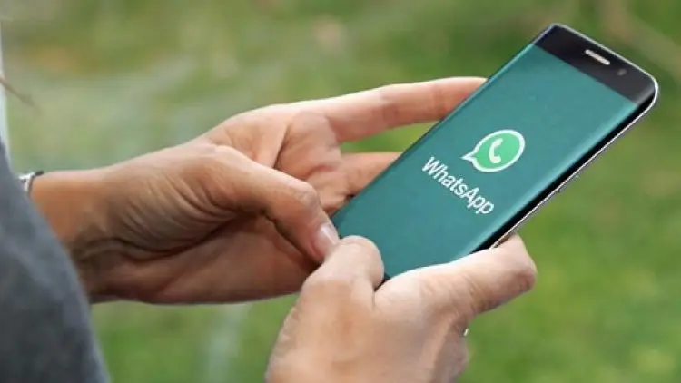 WhatsApp Tambah Fitur Call Waiting di iOS