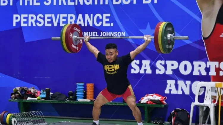 Tim Angkat Besi Indonesia Apresiasi Fasilitas Latihan SEA Games