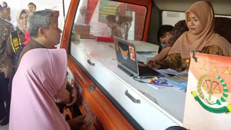 Kejari Cirebon dan Kantor Pos Luncurkan Pembayaran Denda Tilang
