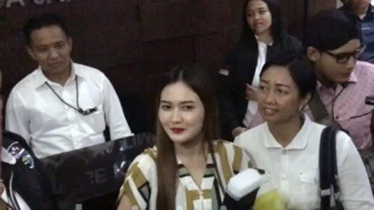 Nella Kharisma Resmi Lapor ke Polda Jatim