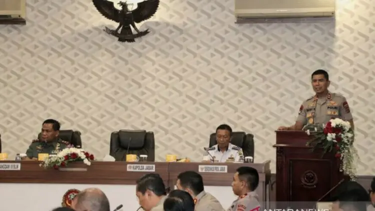 Polda Jabar Kerahkan 18 Ribu Personel Amankan Natal dan Tahun Baru
