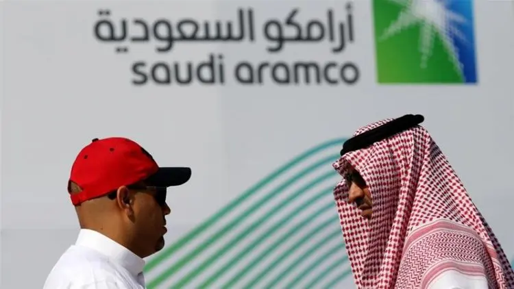 Pemangkasan Produksi Minyak Bersamaan IPO Aramco