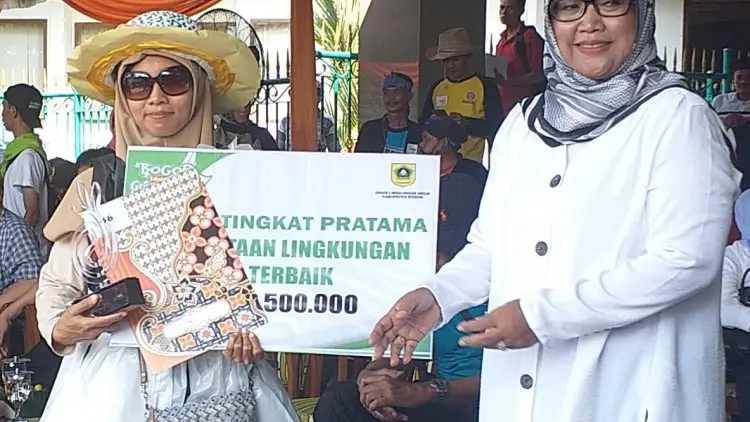 Ade Yasin Puji Program Kabupaten Bogor Green And Clean