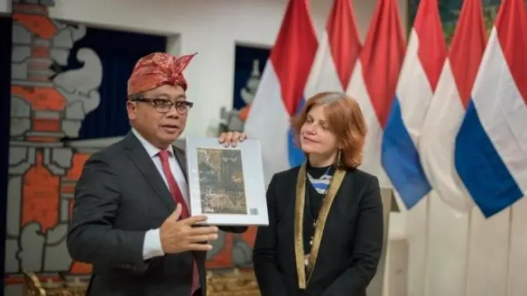 Buku "Balinese Art Treasures" Diluncurkan di Belanda